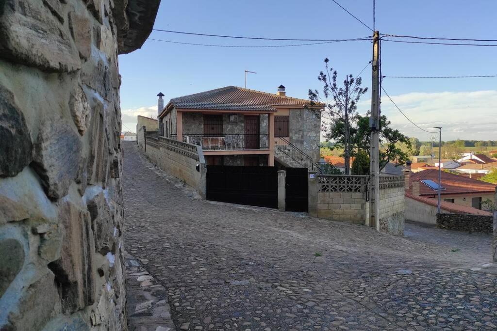 Casa Rural La Vizana Alija del Infantado Extérieur photo